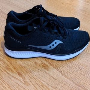 Saucony running shoes NWOT